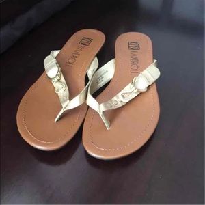 Via Neroli sandals
